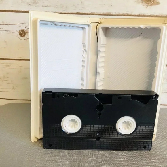 FUN AND FANCY FREE VHS Home Video Tape W. Disney Masterpiece 50th Anniversary - Picture 6 of 7